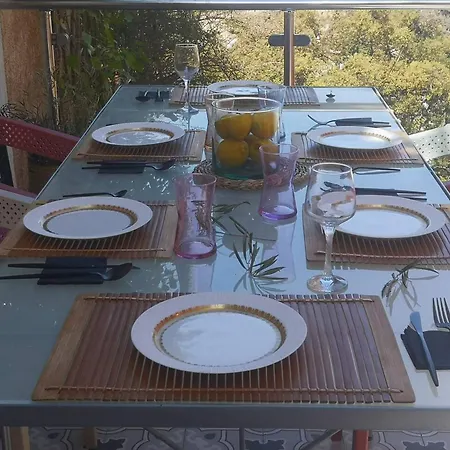 Готель 4 Bedrooms With Sea View Private Pool And Enclosed Garden At