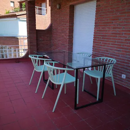 4 Bedrooms With Sea View Private Pool And Enclosed Garden At Готель 4*
