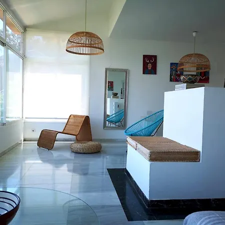 Готель 4 Bedrooms With Sea View Private Pool And Enclosed Garden At 4*
