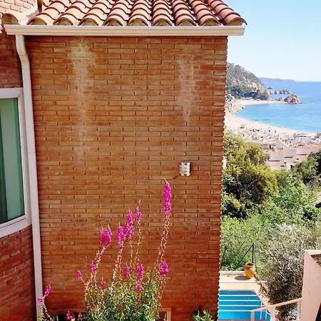 Готель 4 Bedrooms With Sea View Private Pool And Enclosed Garden At 4*