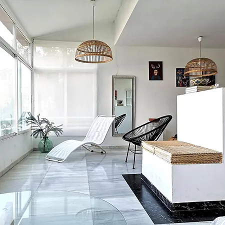 4 Bedrooms With Sea View Private Pool And Enclosed Garden At 4* Tossa de Mar