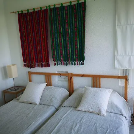 4 Bedrooms With Sea View Private Pool And Enclosed Garden At
