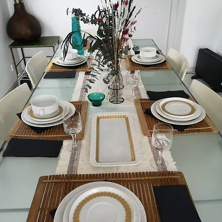 酒店 4 Bedrooms With Sea View Private Pool And Enclosed Garden At